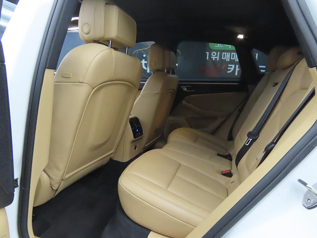 Porsche Macan - Vista 6