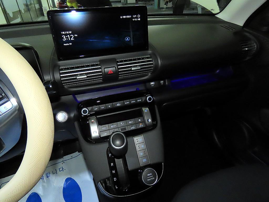 HYUNDAI Casper - Vista 11