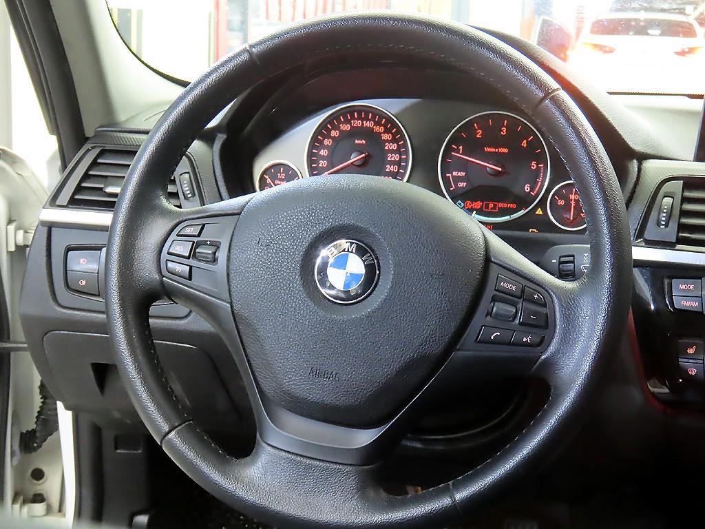 BMW 3 series - Vista 8