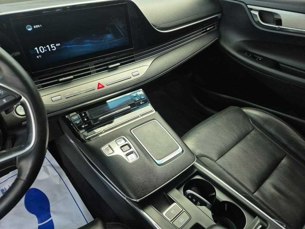 HYUNDAI Grandeur - Vista 10