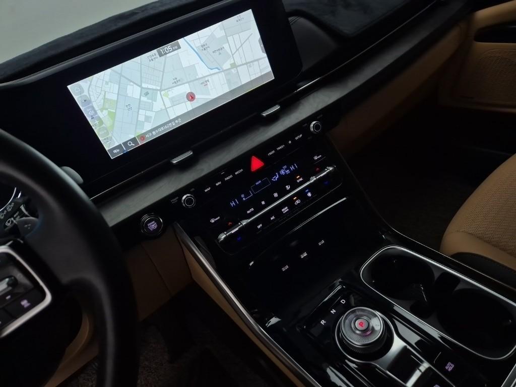 KIA Carnival - Vista 10