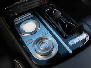 Genesis G80 - Vista 12