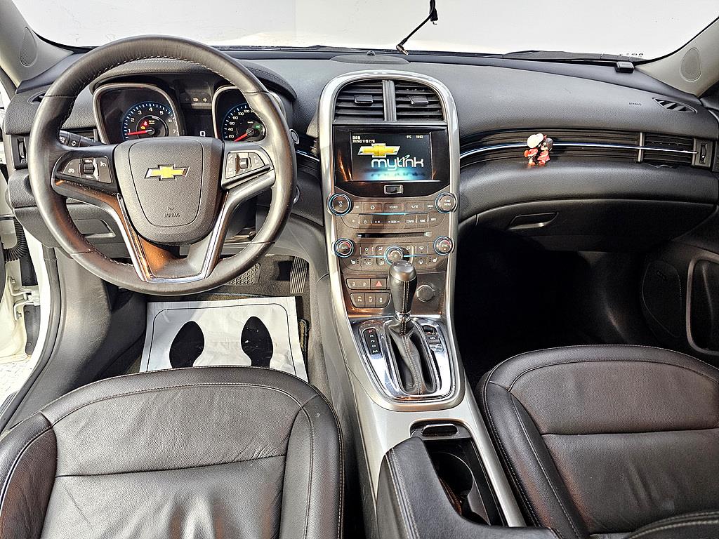 Chevrolet Malibu - Vista 5