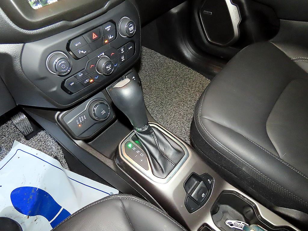 Jeep Renegade - Vista 12