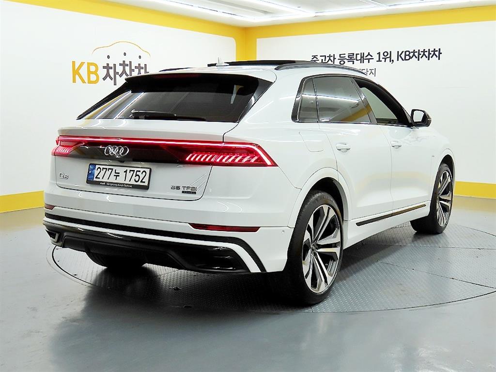 Audi Q8 - Vista 4