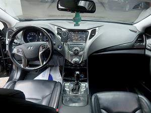 HYUNDAI Grandeur - Vista 10