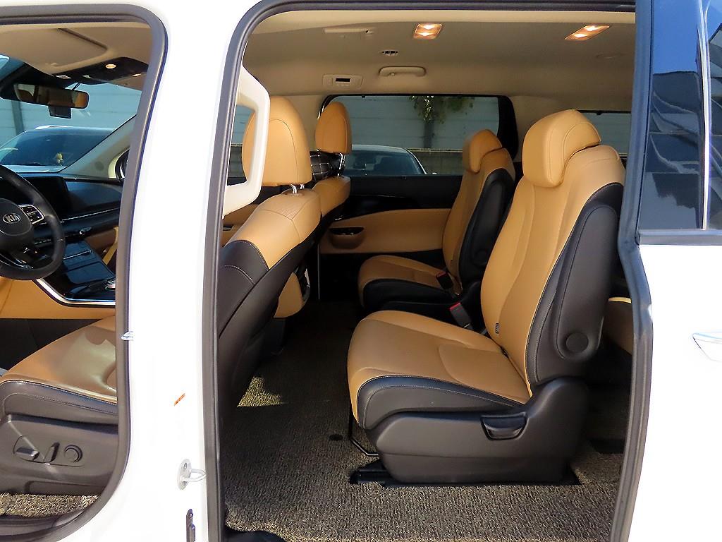 KIA Carnival - Vista 6