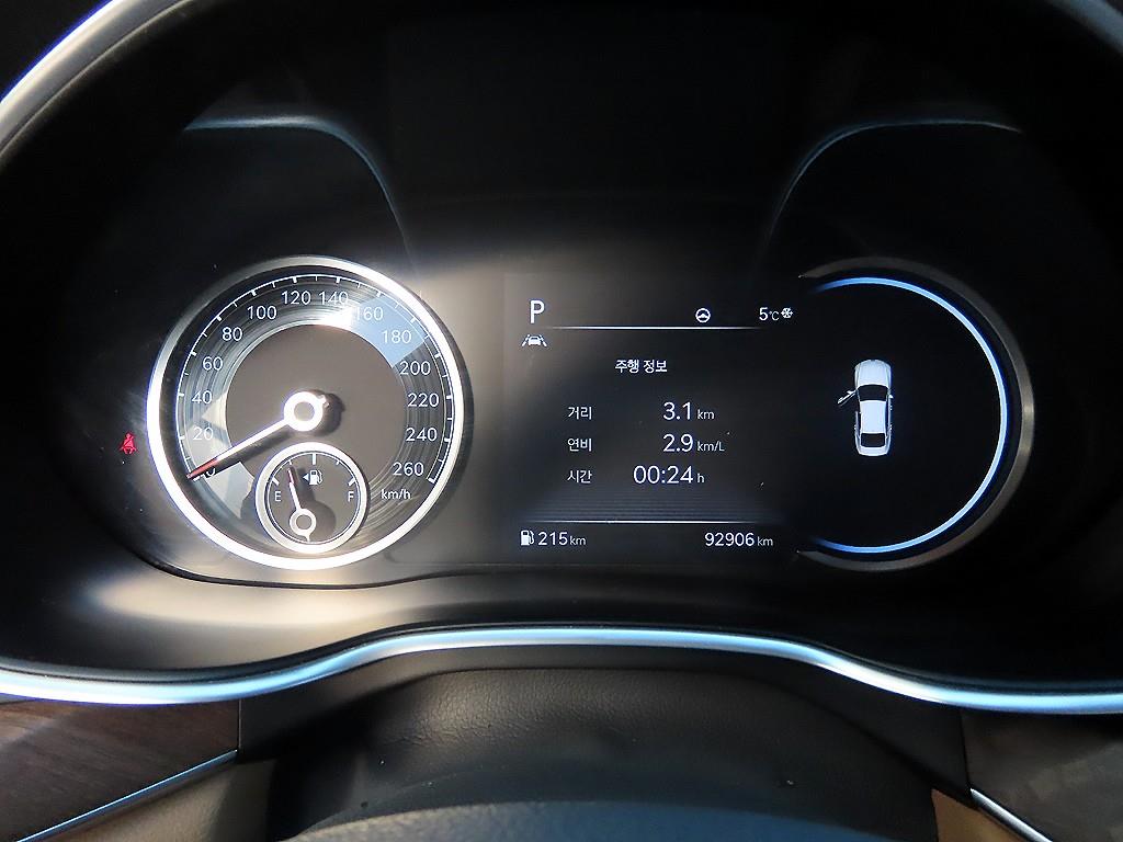 Genesis G80 - Vista 9