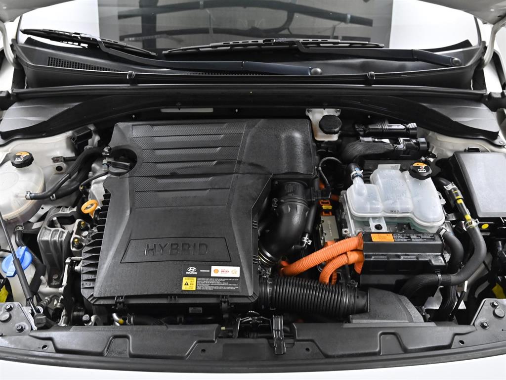 HYUNDAI Ioniq - Vista 7