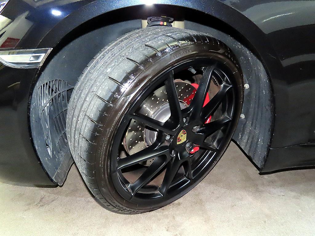 Porsche 718 2023 Negro - Importación desde Corea - HF Imports Iquique - Foto 15