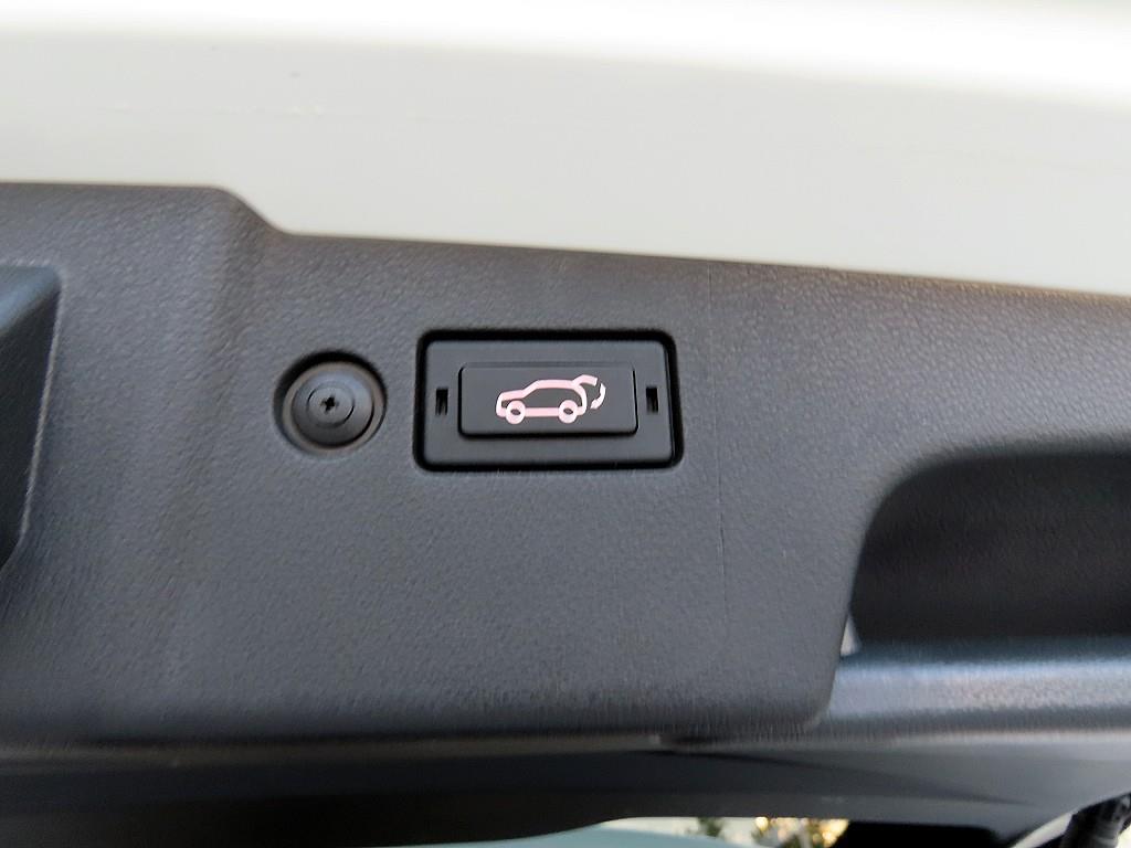 Ssangyong Torres 2023 Blanco - Importación desde Corea - HF Imports Iquique - Foto 17