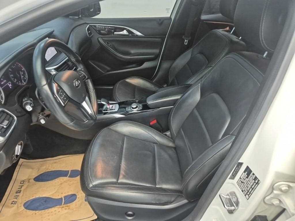 Infiniti QX - Vista 11