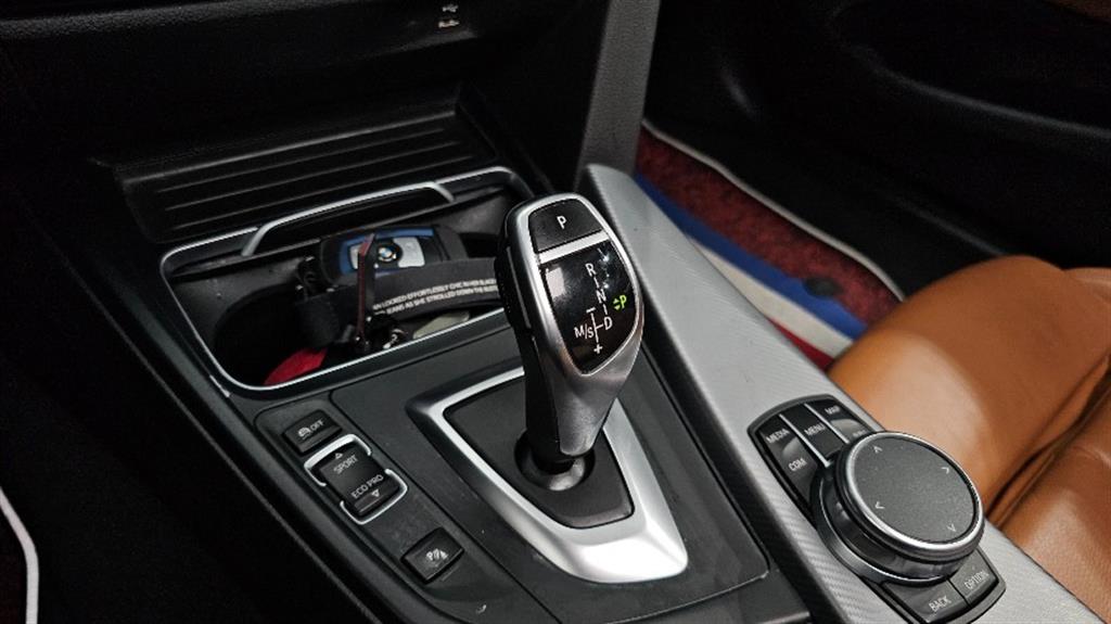 BMW 4 Series - Vista 9