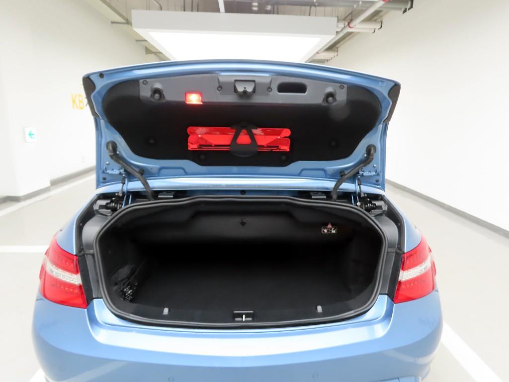 Mercedes Benz E class - Vista 5