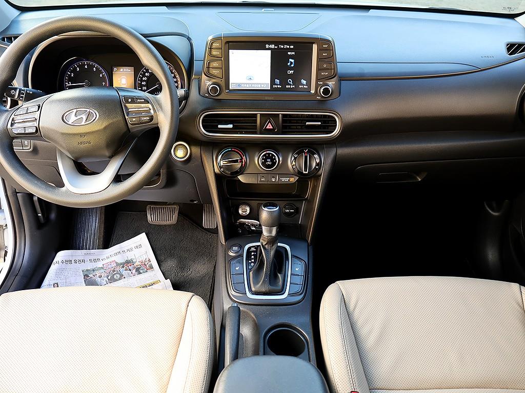 HYUNDAI Kona - Vista 9