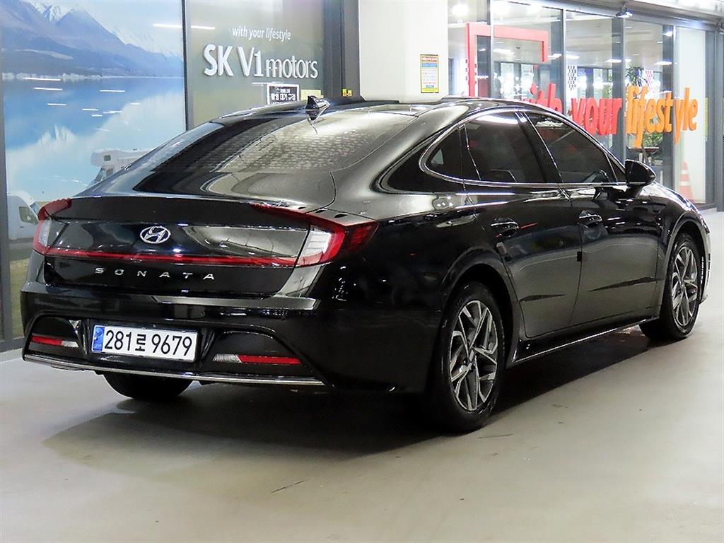 HYUNDAI Sonata - Vista 4