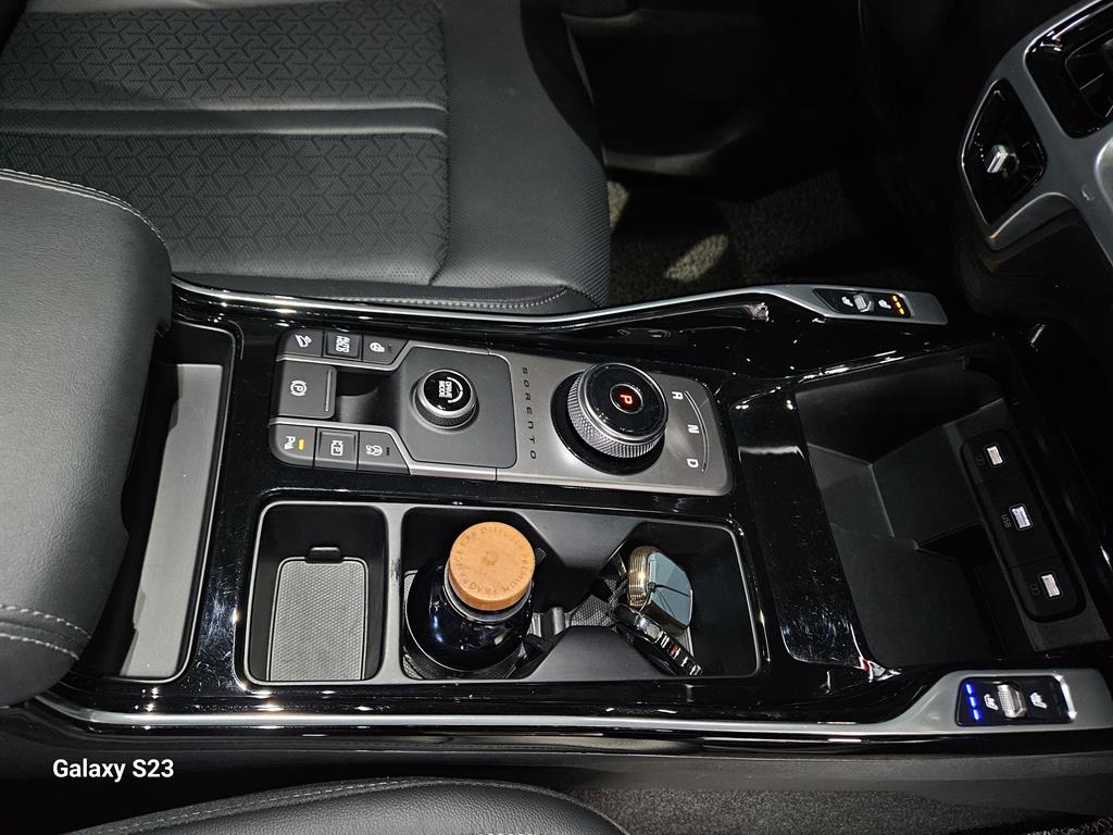 KIA Sorento - Vista 9