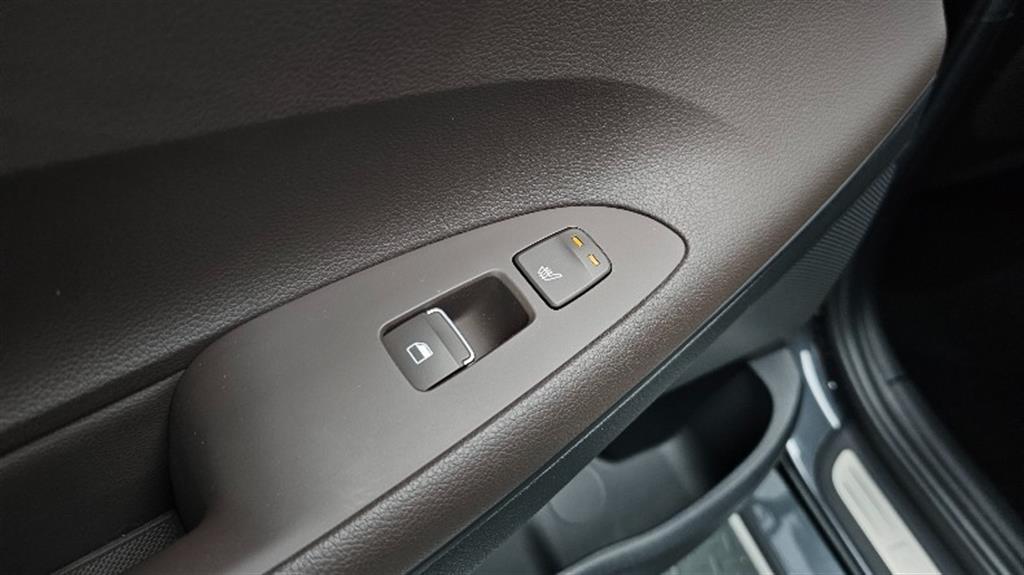 HYUNDAI Grandeur 2017 Gris - Importación desde Corea - HF Imports Iquique - Foto 18