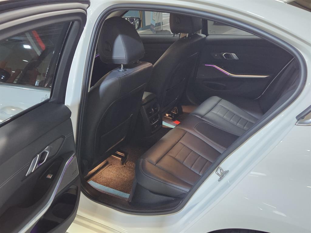 BMW 3 series - Vista 8