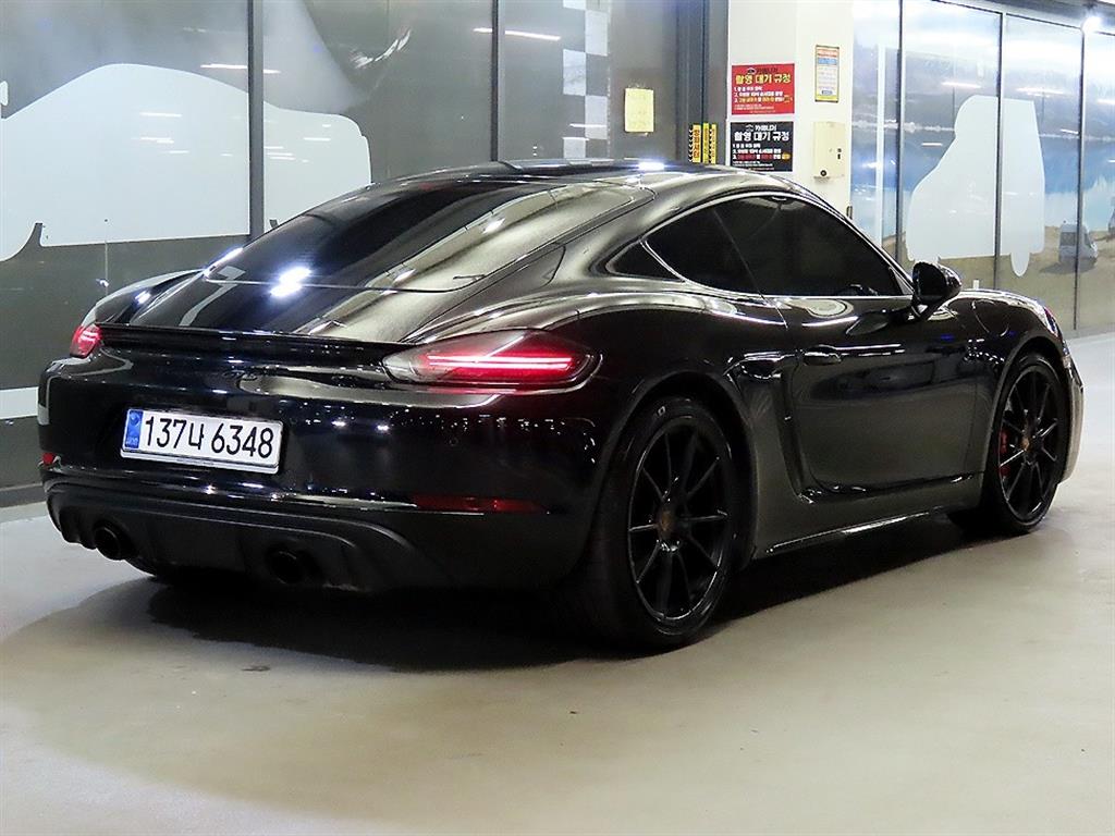 Porsche 718 - Vista 4