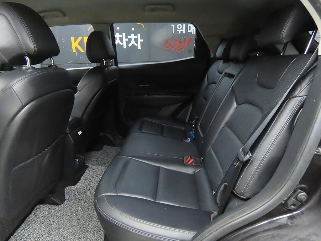 Ssangyong Korando - Vista 6