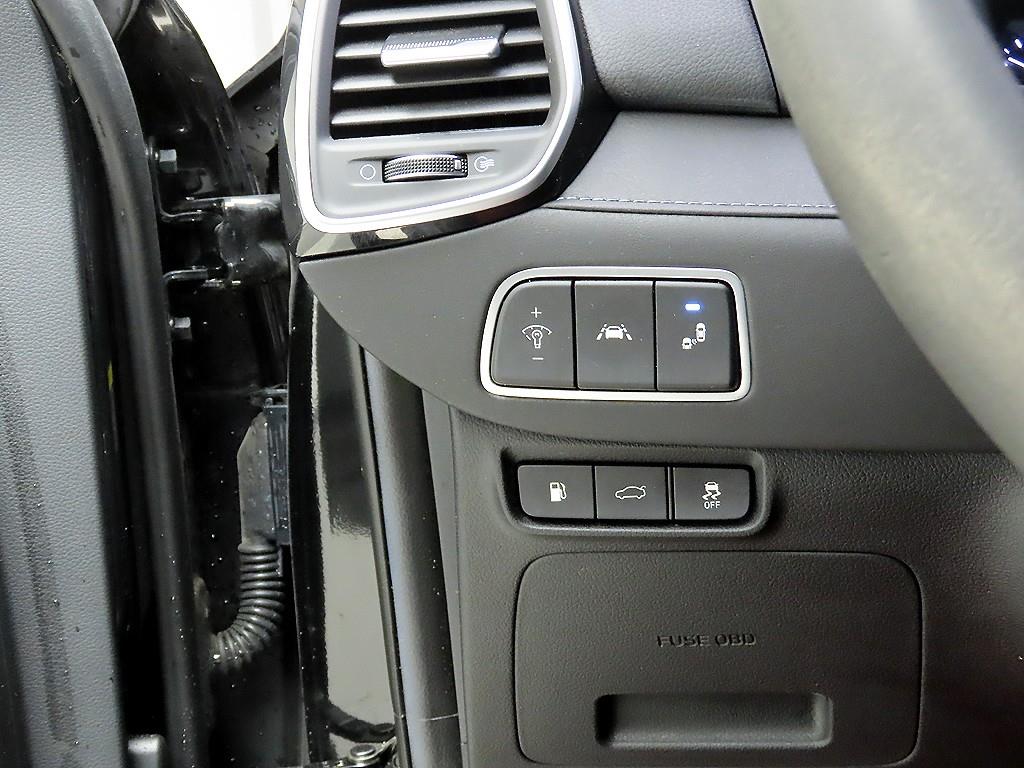 HYUNDAI Grandeur - Vista 12