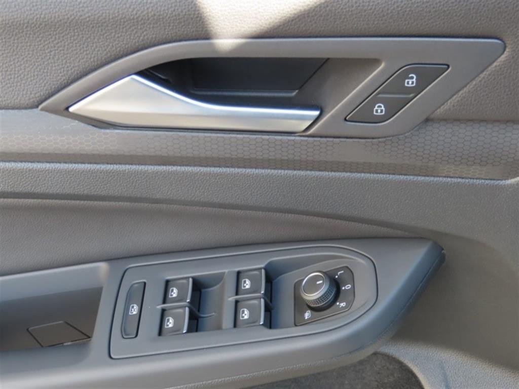 Volkswagen Golf 2024 - Importación desde Corea - HF Imports Iquique - Foto 12