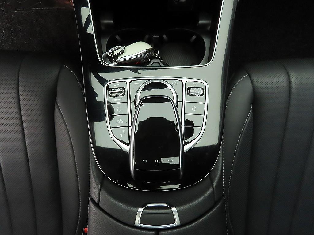 Mercedes Benz E class - Vista 9