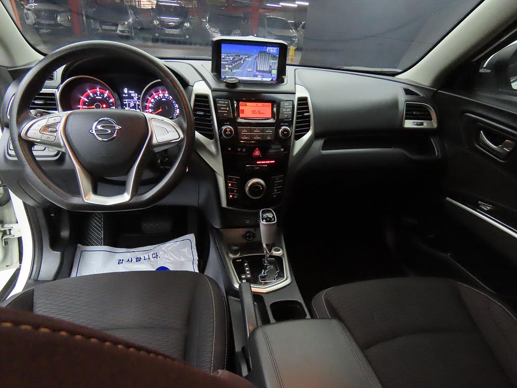 Ssangyong Tivoli - Vista 7