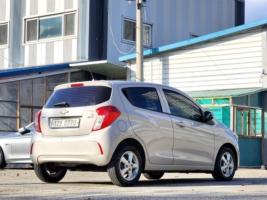 Chevrolet Spark - Vista 4