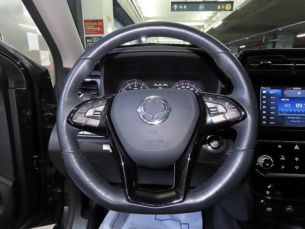 Ssangyong Tivoli - Vista 8