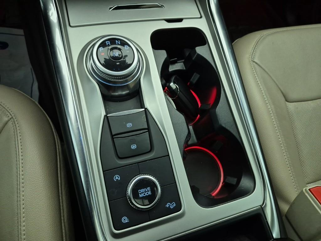 Ford Explorer - Vista 8