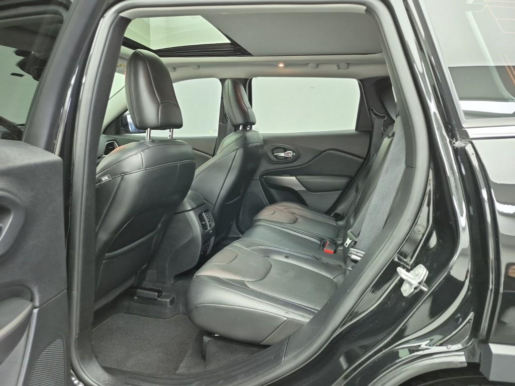 Jeep Cherokee - Vista 12