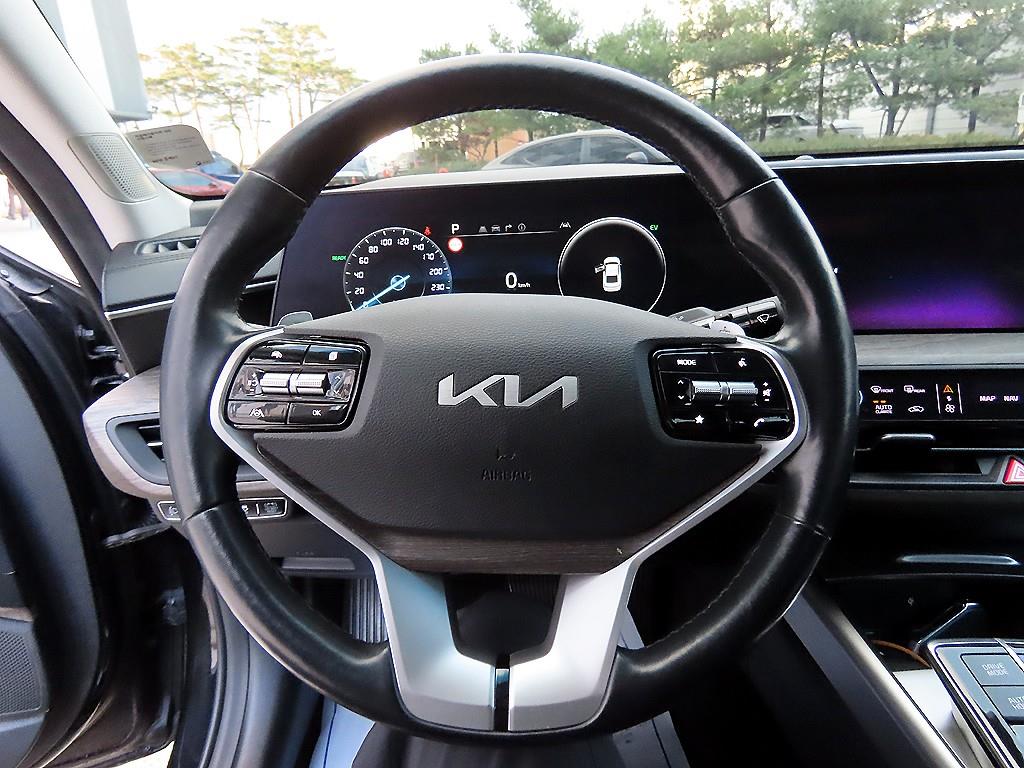 KIA K8 - Vista 8