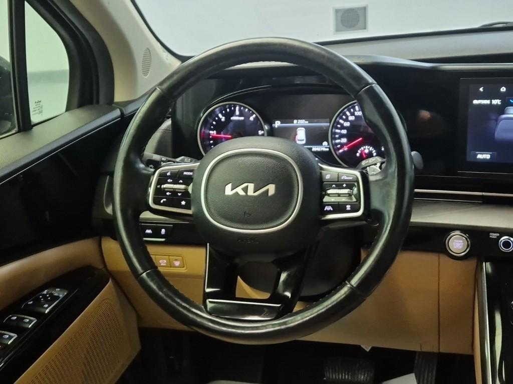 KIA Carnival - Vista 9