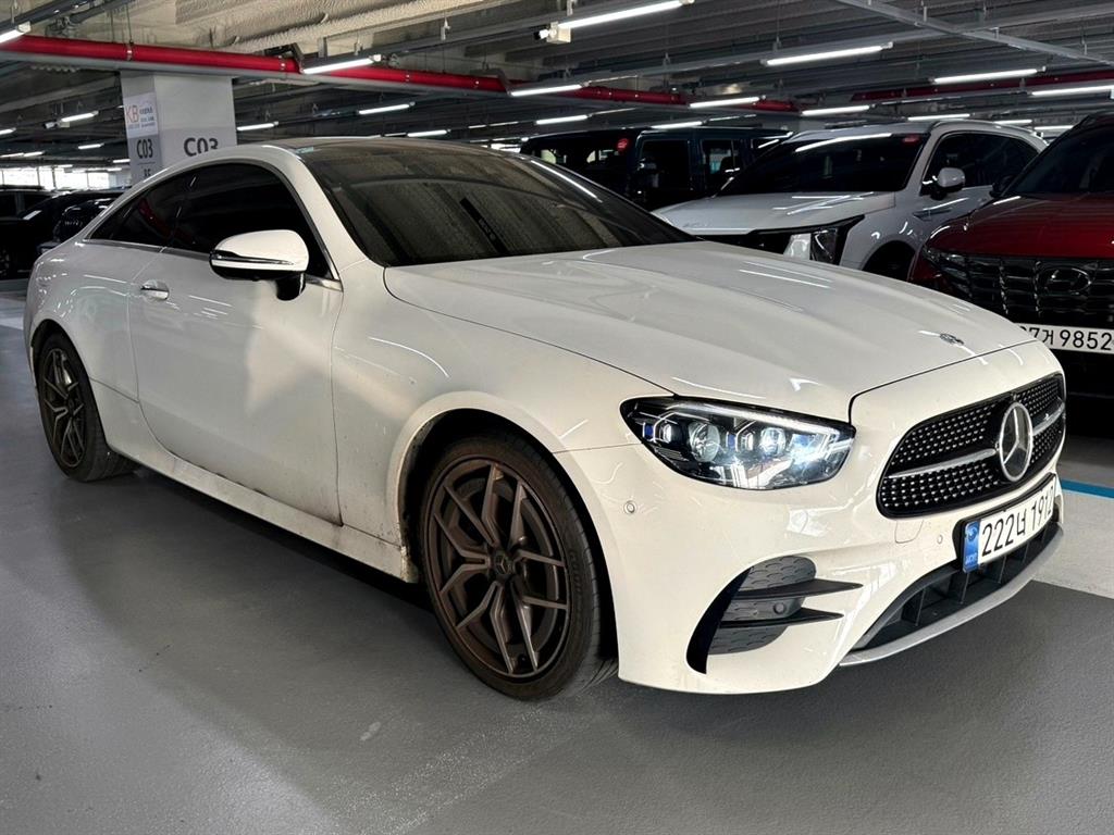 Mercedes Benz E class - Vista 5