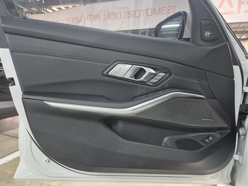 BMW 3 series - Vista 8