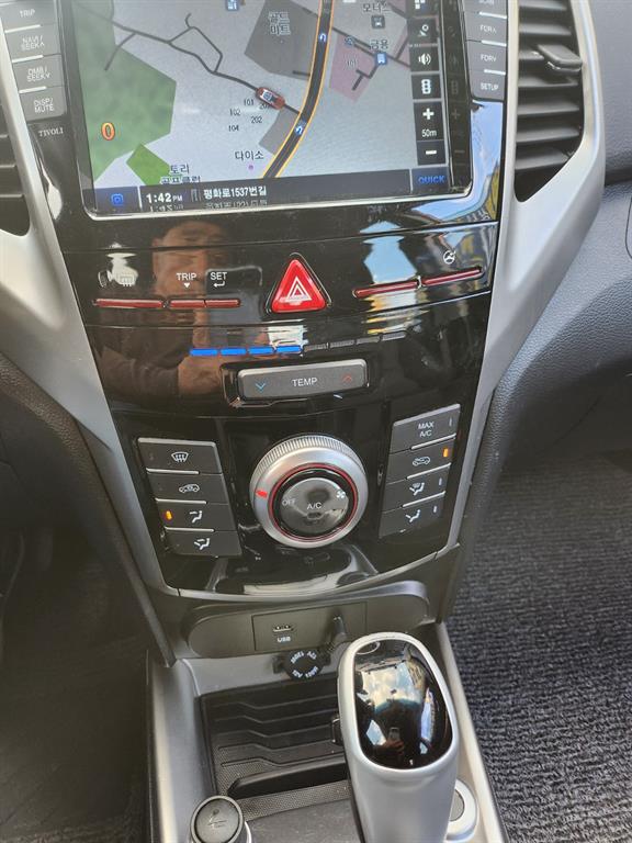 Ssangyong Tivoli - Vista 10