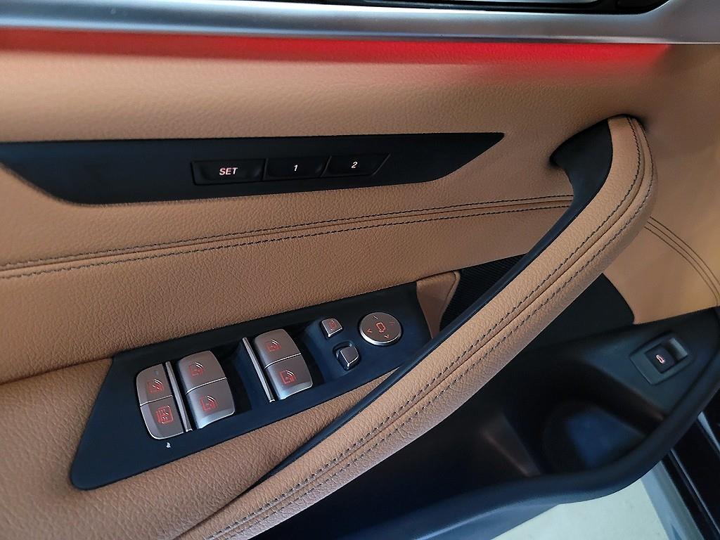 BMW 5 Series 2022 Negro - Importación desde Corea - HF Imports Iquique - Foto 13