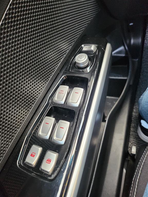 Ssangyong Tivoli - Vista 8