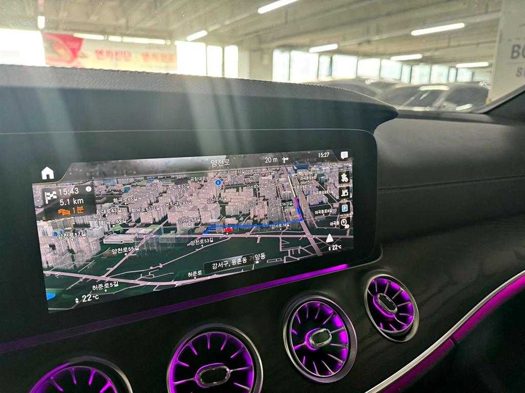 Mercedes Benz E class - Vista 11