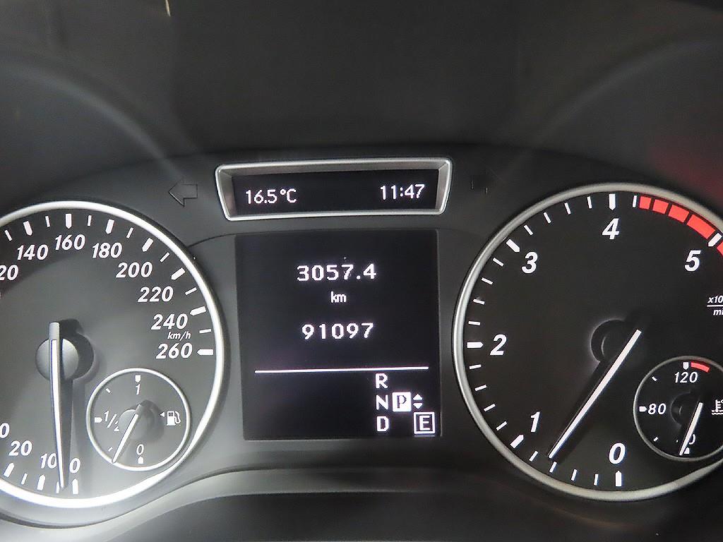 Mercedes Benz B Class (MY B) - Vista 11