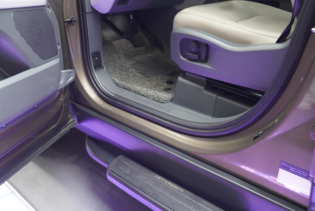 Land Rover Defender 2023 Café - Importación desde Corea - HF Imports Iquique - Foto 15