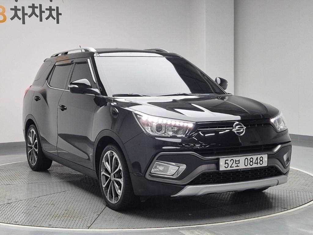 Ssangyong Tivoli - Vista 4
