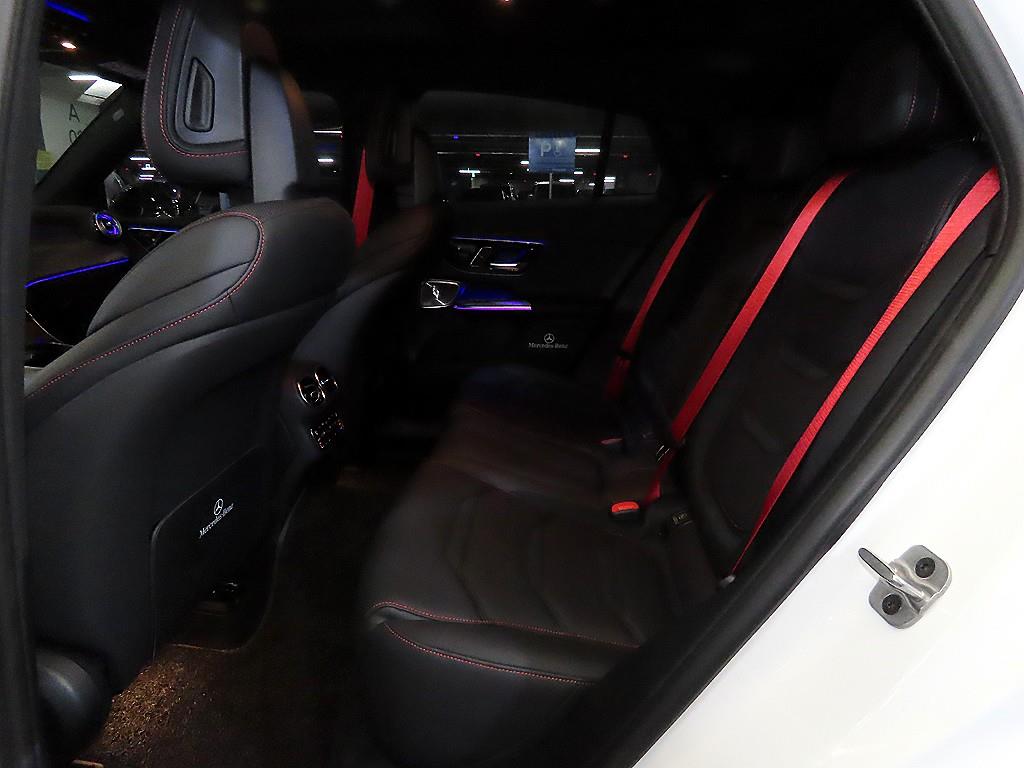 Mercedes Benz GLC Class - Vista 7