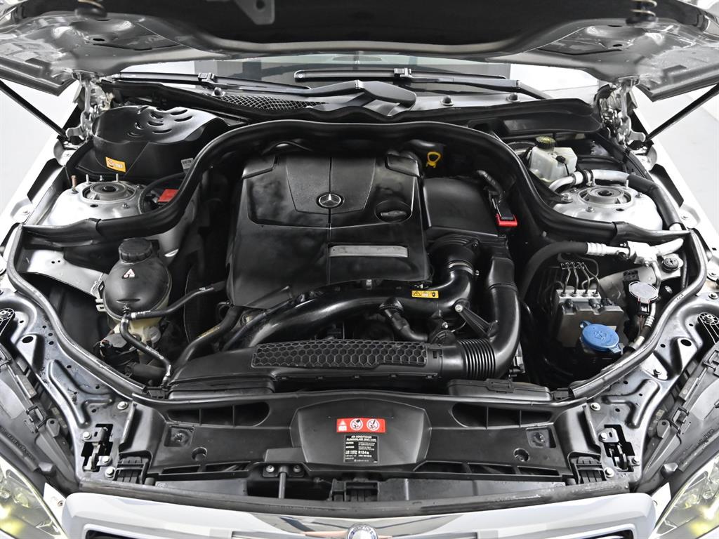 Mercedes Benz E class - Vista 7