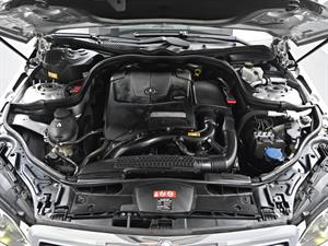 Mercedes Benz E class - Vista 8