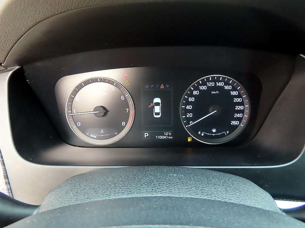 HYUNDAI Sonata - Vista 9