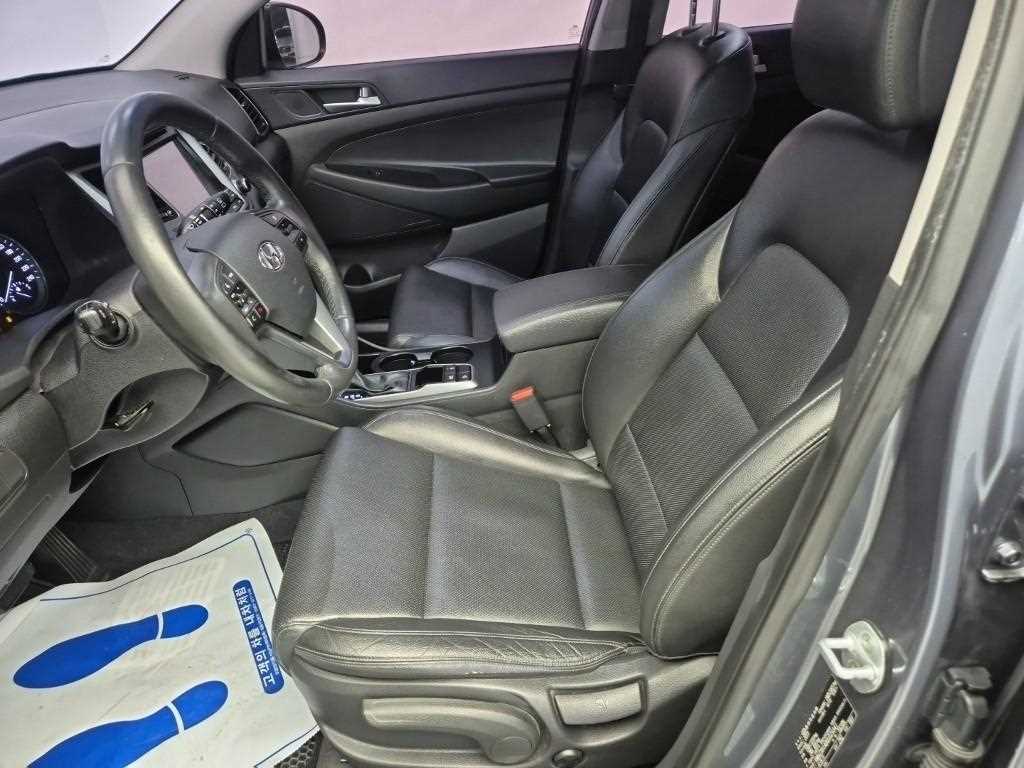 HYUNDAI Tucson - Vista 11