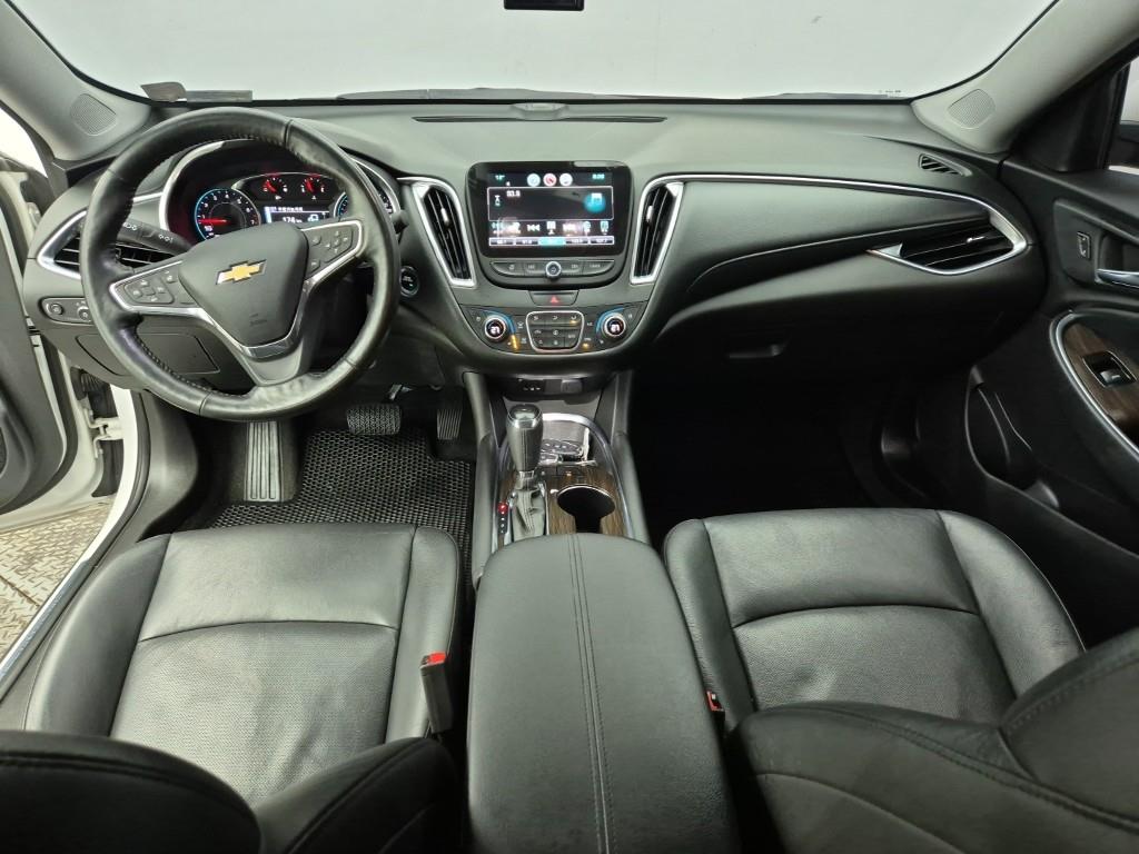 Chevrolet Malibu - Vista 5